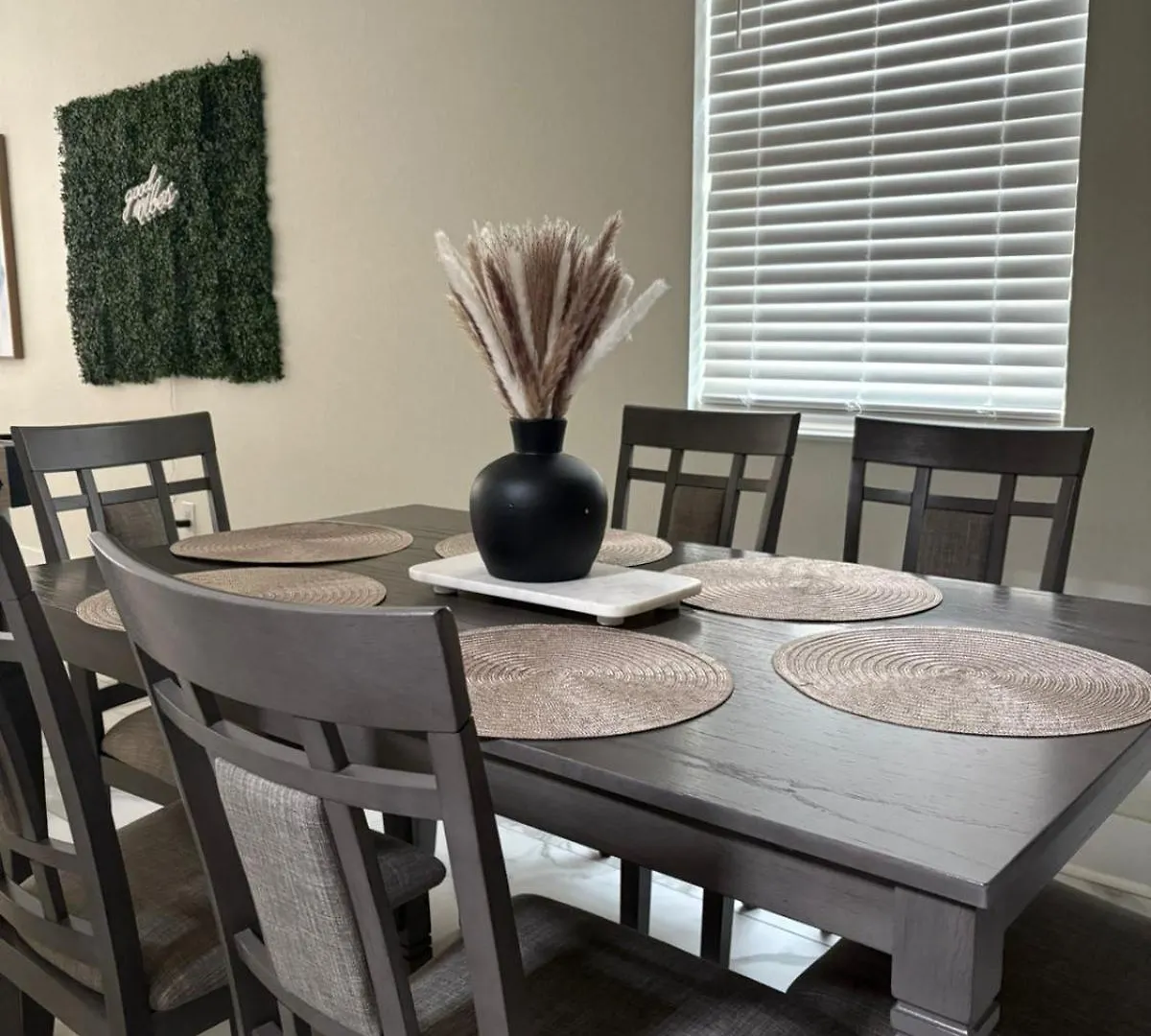 Villa Spacious Modern 5-Bedroom House, Close To Downtown Tampa
